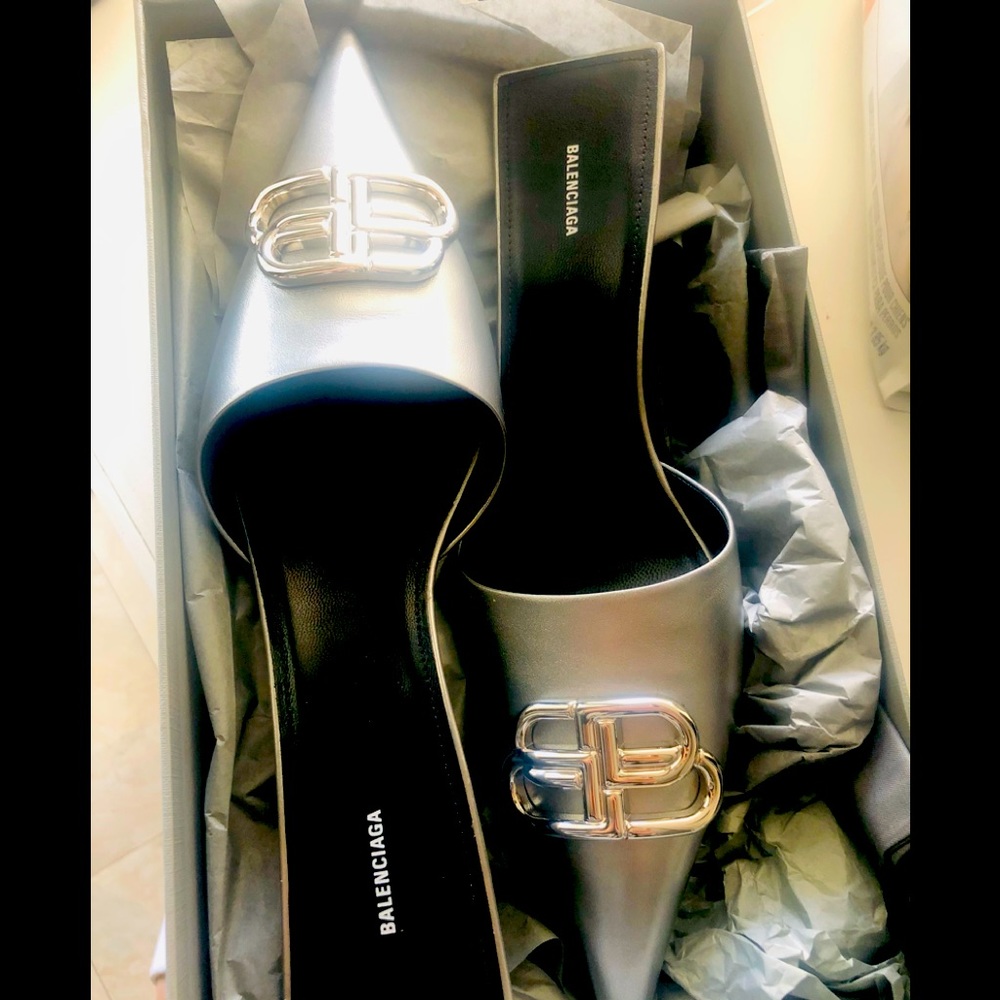 Square Knife Bb Mules, Gray In Silver